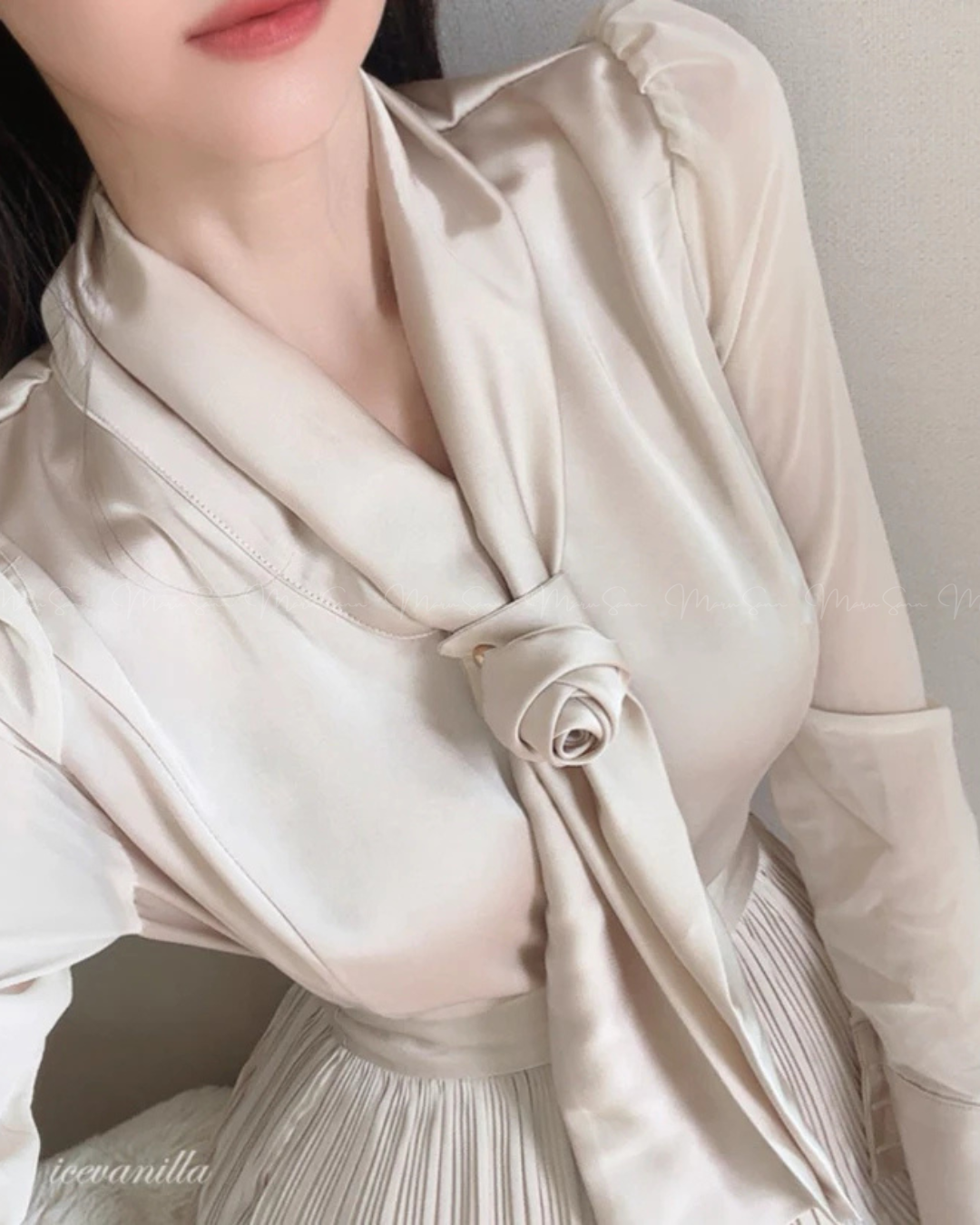 🇰🇷KOREA ♥ 緞面領結光澤襯衫+百摺裙兩件式套裝
襯衫洋裝 兩件式洋
Satin bow tie glossy shirt and pleated skirt two-piece set
🔎 ɪᴛᴇᴍ ɴᴏ:SS-KSS99015134
