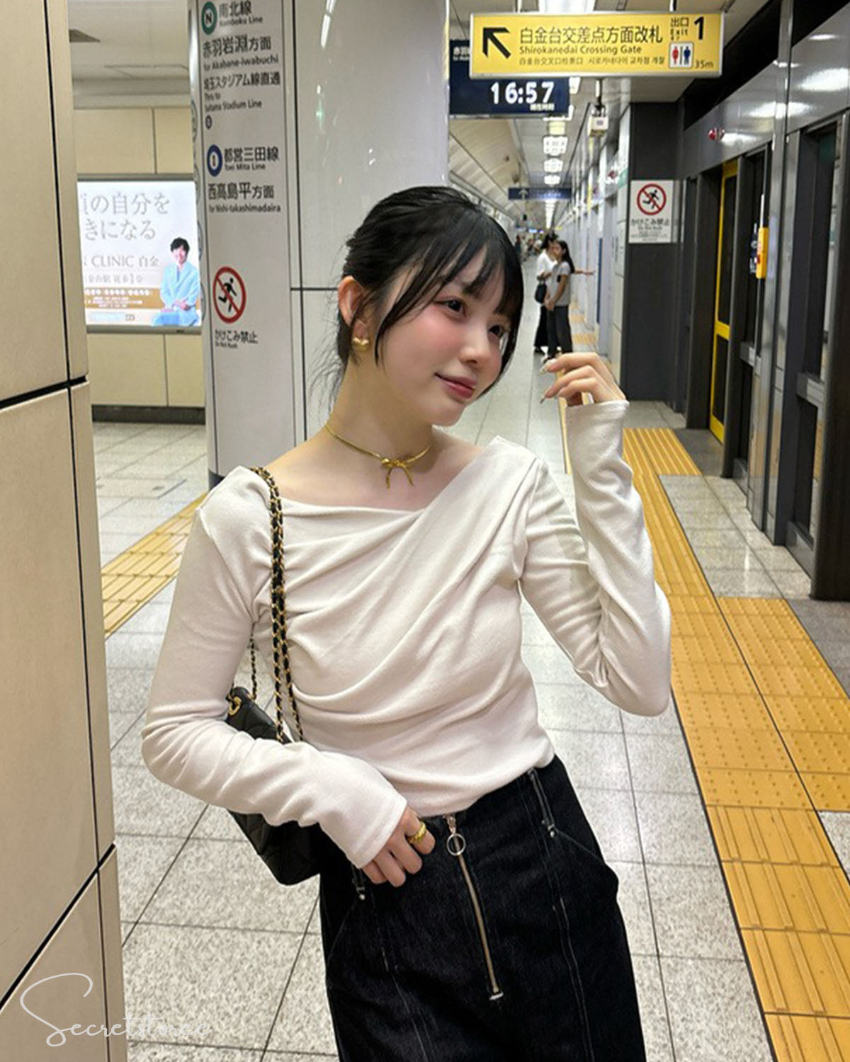 🇯🇵日本 垂墜露肩剪裁不對稱褶皺上衣 Draped Strapless Asymmetric Ruffle Top 🔎 ɪᴛᴇᴍ ɴᴏ.: SS-jgdk12610
