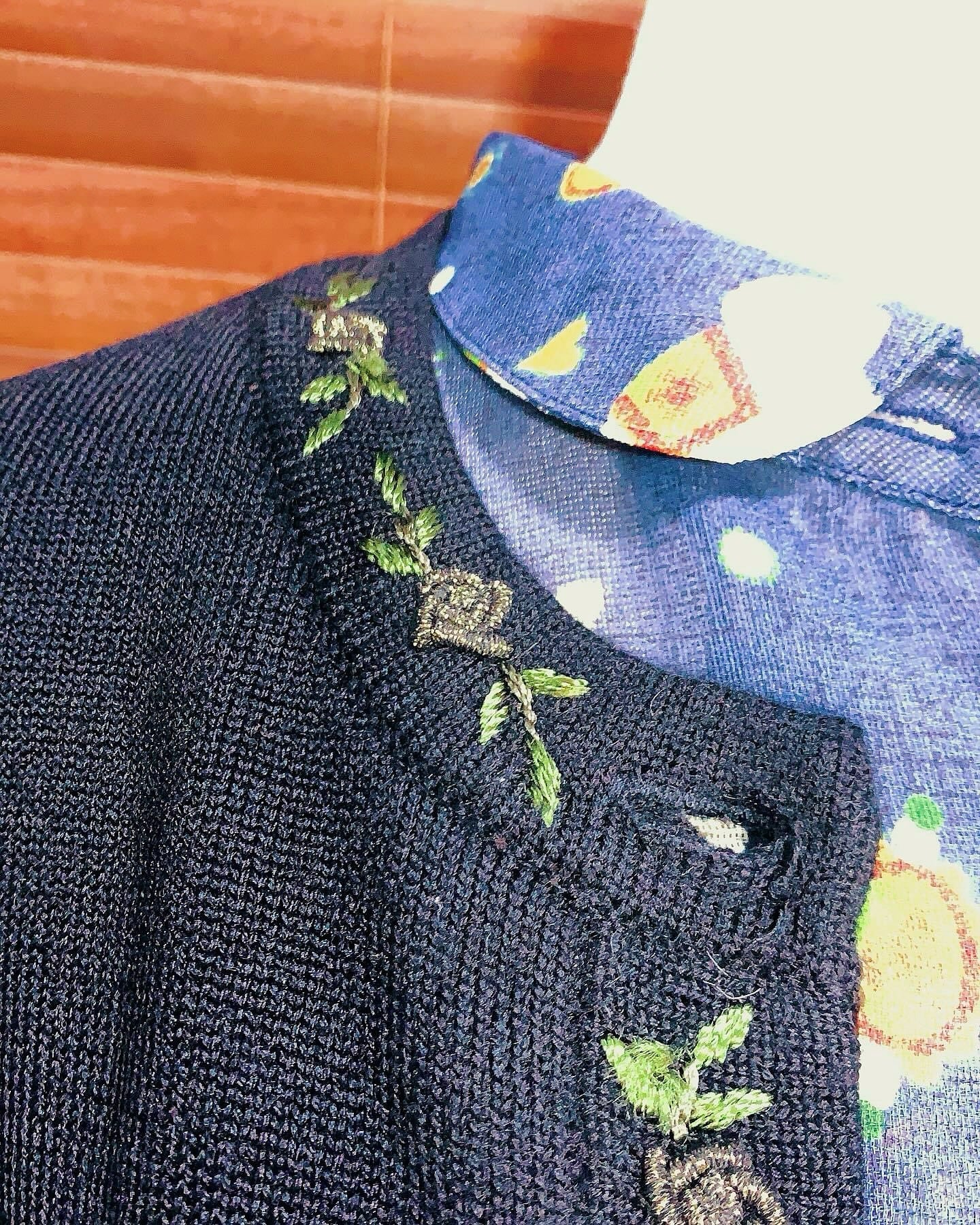 🇯🇵JAPAN Vintage ♡ Clothes Black Rose Outer(Top/Shirt/Coat/Skirt/Pants/Dress)| 🇯🇵日本古著 ♡ 衣服 刺繡玫紅外套(上衣/花恤/外套/半身裙/褲/連身裙)| 🔎 ss-vin072