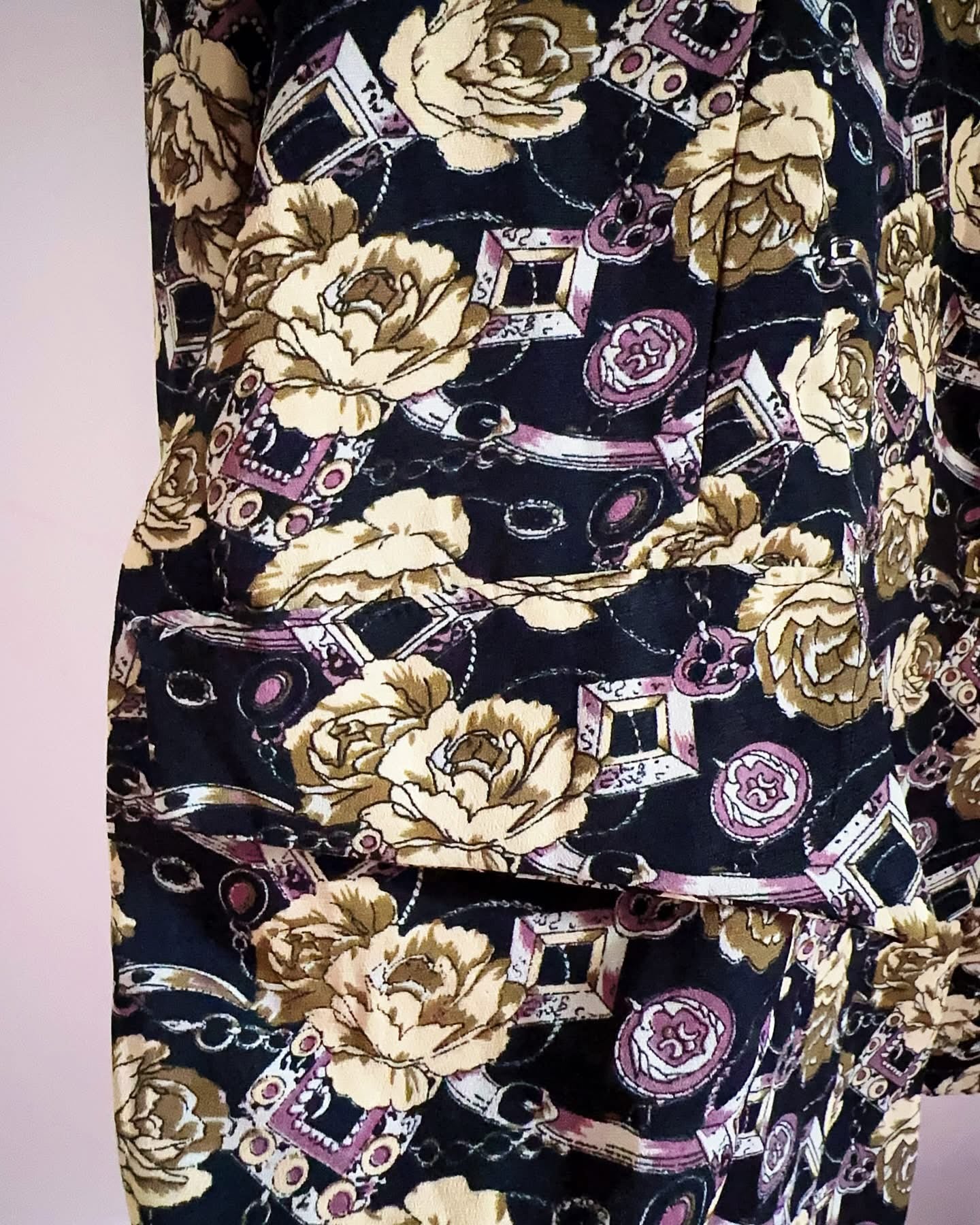 🇯🇵JAPAN Vintage ♡ Clothes (Top/Shirt/Coat/Skirt/Pants/Dress)| 🇯🇵Japanese Vintage ♡ Clothes (Top/Floral T-Shirt/Jacket/Skirt/Pants/Dress)|SS-VIN179