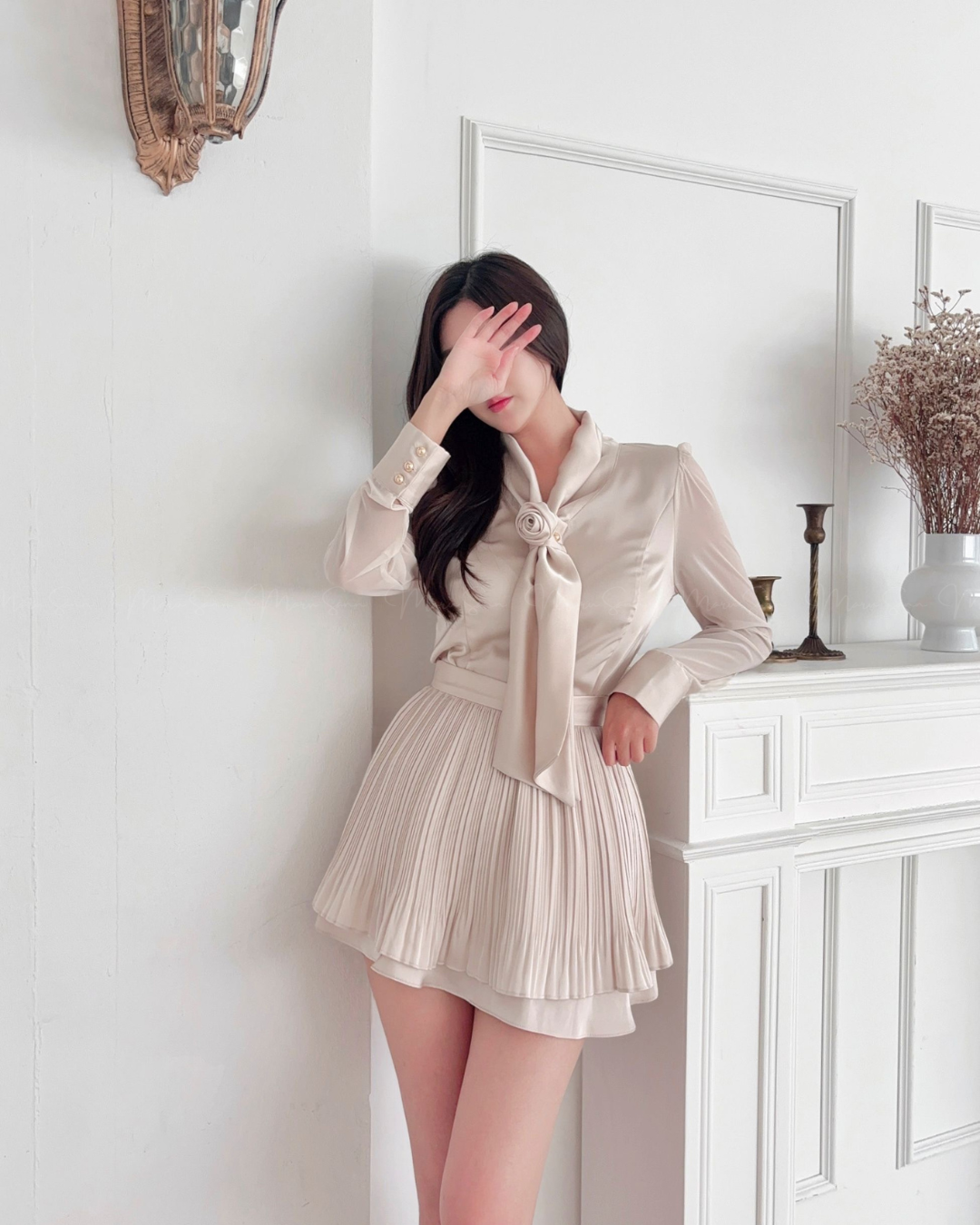 🇰🇷KOREA ♥ 緞面領結光澤襯衫+百摺裙兩件式套裝
襯衫洋裝 兩件式洋
Satin bow tie glossy shirt and pleated skirt two-piece set
🔎 ɪᴛᴇᴍ ɴᴏ:SS-KSS99015134
