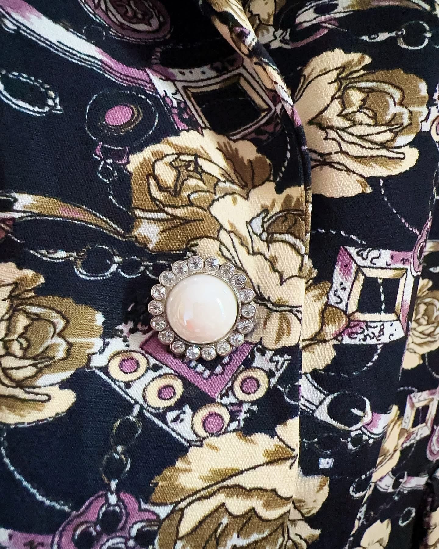 🇯🇵JAPAN Vintage ♡ Clothes (Top/Shirt/Coat/Skirt/Pants/Dress)| 🇯🇵Japanese Vintage ♡ Clothes (Top/Floral T-Shirt/Jacket/Skirt/Pants/Dress)|SS-VIN179