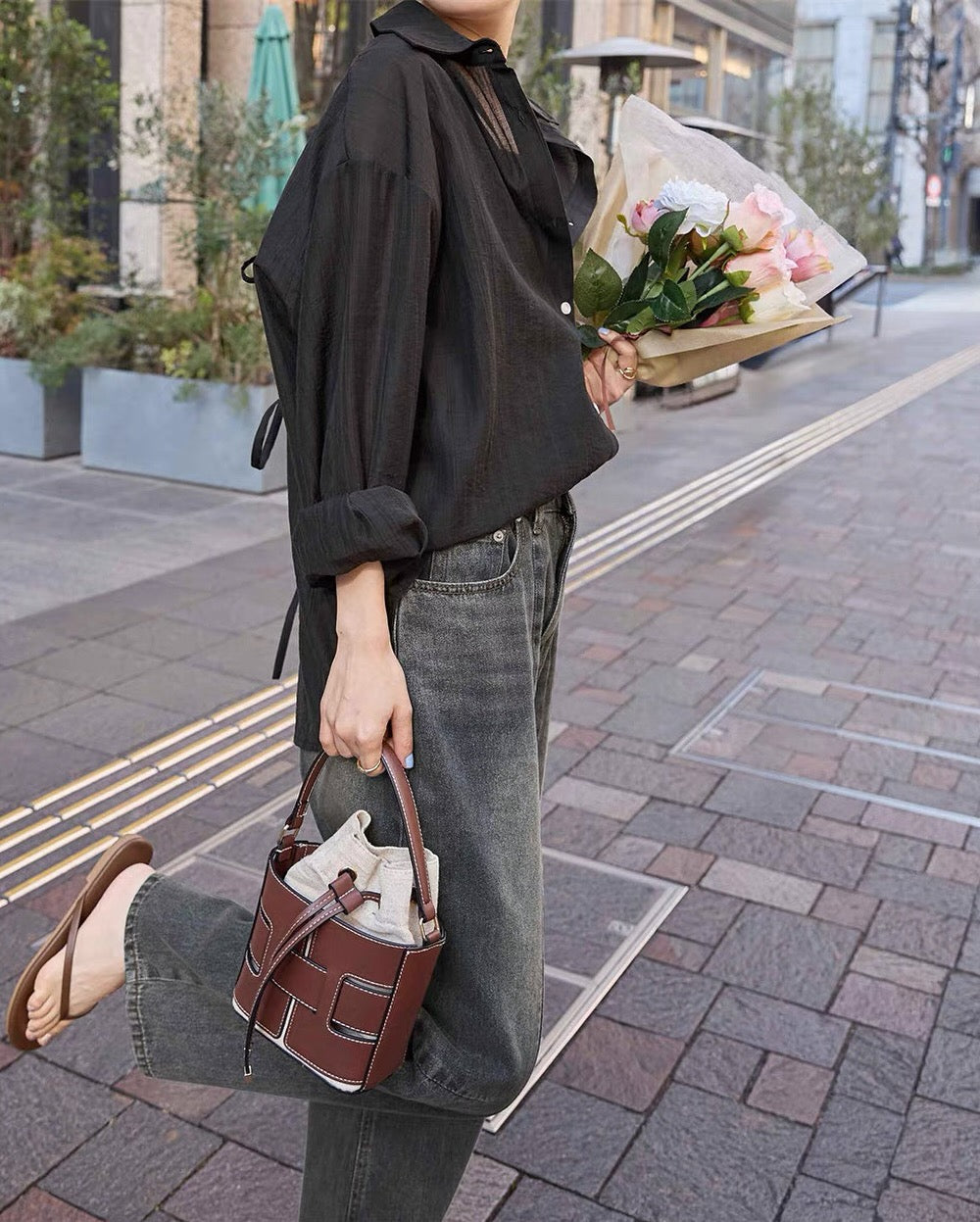 🇯🇵日本 後開衩緞帶蝴蝶結半透襯衫
◇ Japan Back slit ribbon sheer shirt
🔎 ɪᴛᴇᴍ ɴᴏ.: SS-jt274326