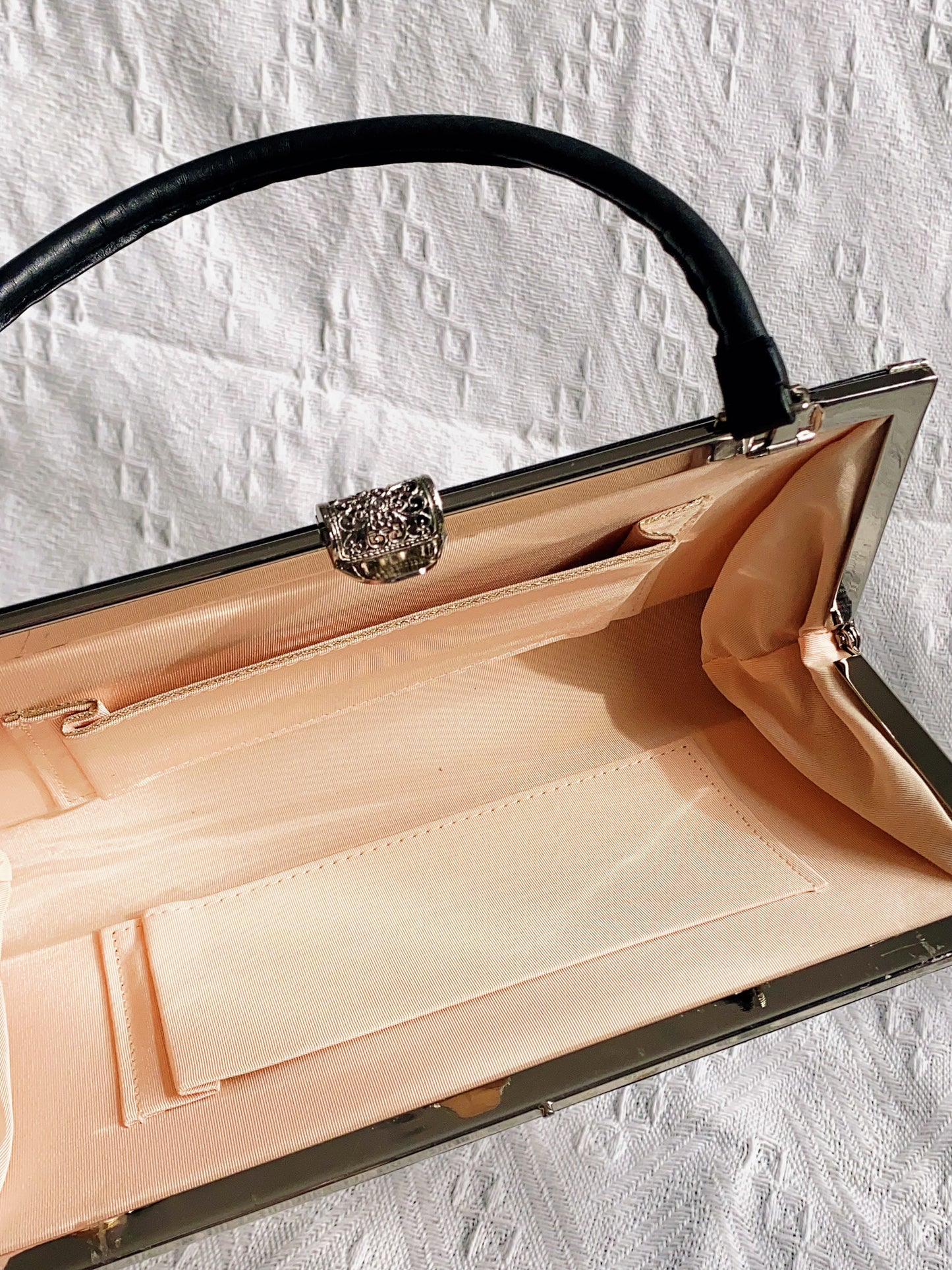 ๐ฏ๐ตJAPAN Vintage โก Bags(Frame Purse/Frame Clutch/Kuchi Bag/Wallet)๏ฝ ๐ฏ๐ตๆฅๆฌๅค่ โก ๆ่ข(้่ฅด้ฆ็น่ฅฟ้ฃ็นๅ่ฃๆ่ข/ๅฃ้่ข/้ๅ
)๏ฝ๐ ss-vin229๏ฝss-vin230๏ฝss-vin231