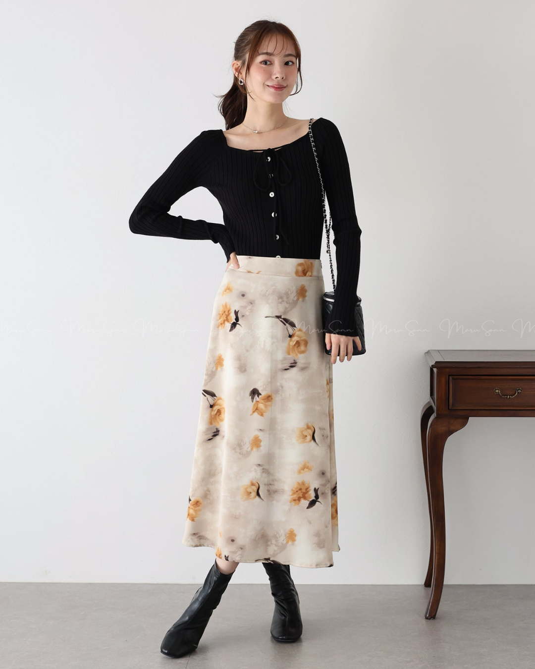 🇯🇵 JAPAN ♥  Ribbed knit top with square neck and ribbon choker ♥ 蝴蝶結桃心領坑紋 Knit (3色入)  🔎 ɪᴛᴇᴍ ɴᴏ：SS-JS31886