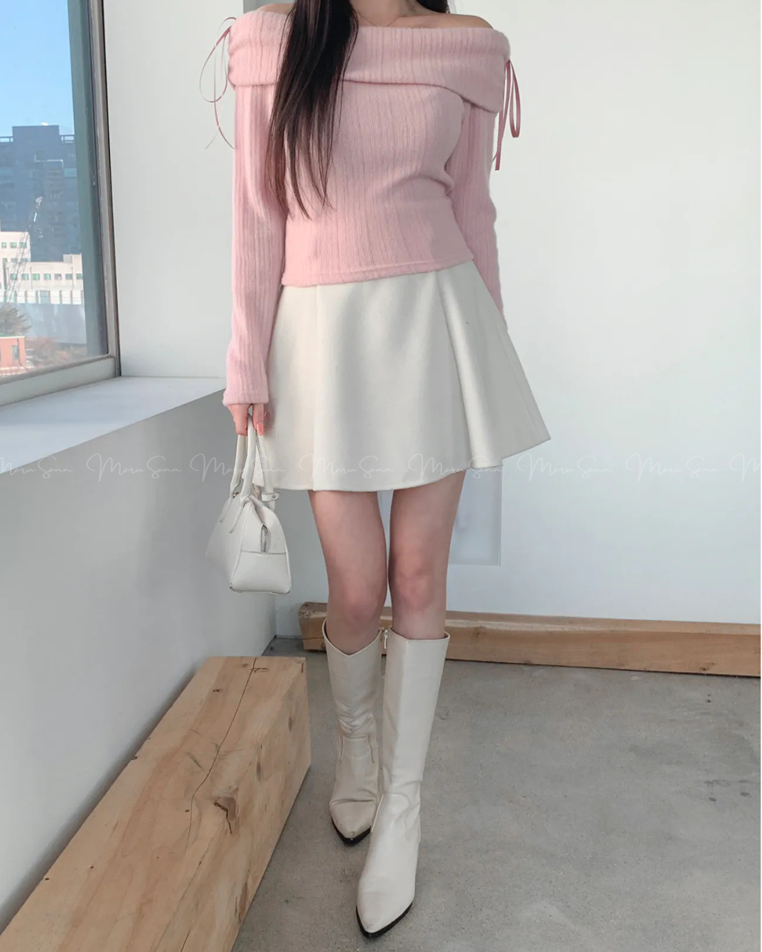 🇰🇷KOREA
♥ Festive christmassy ribbon top
派對約會造型 浪漫感蝴蝶結露肩加絨上衣

🔎 ɪᴛᴇᴍ ɴᴏ：SS-KSS97326804