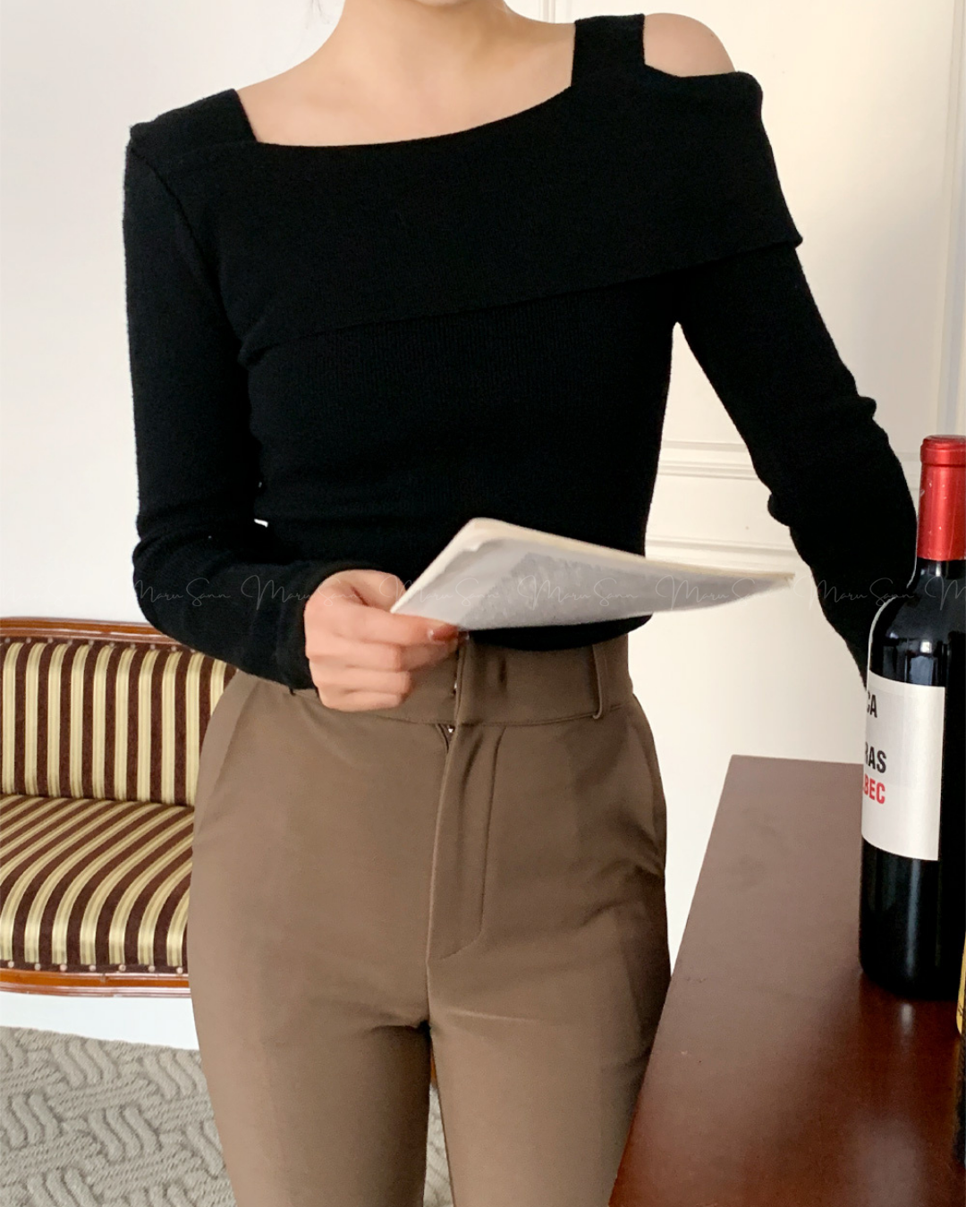 (UK🇬🇧)🇰🇷KOREA ♥ Unbalanced Off-Shoulder Knitwear ♥ 熱銷商品 奶油色不對稱露單肩針織衫 (4色入)  🔎 ɪᴛᴇᴍ ɴᴏ：SS-KSS93544093