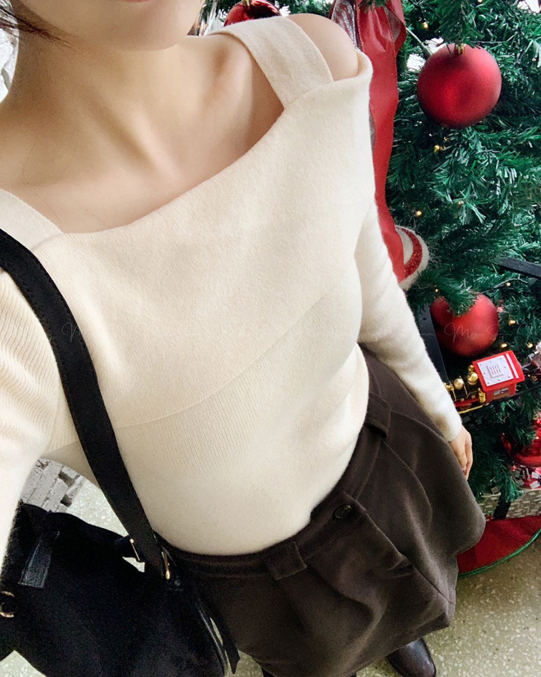(UK🇬🇧)🇰🇷KOREA ♥ Unbalanced Off-Shoulder Knitwear ♥ 熱銷商品 奶油色不對稱露單肩針織衫 (4色入)  🔎 ɪᴛᴇᴍ ɴᴏ：SS-KSS93544093