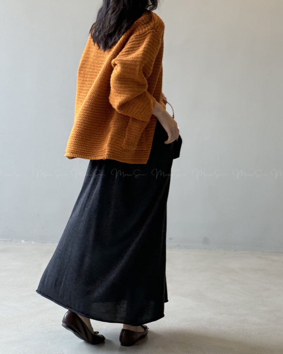 🇰🇷KOREA
♥ V領針織吊帶背心+寬鬆外套-兩件式套裝
V-neck knitted camisole + loose jacket - two-piece set SS-KSS98926522