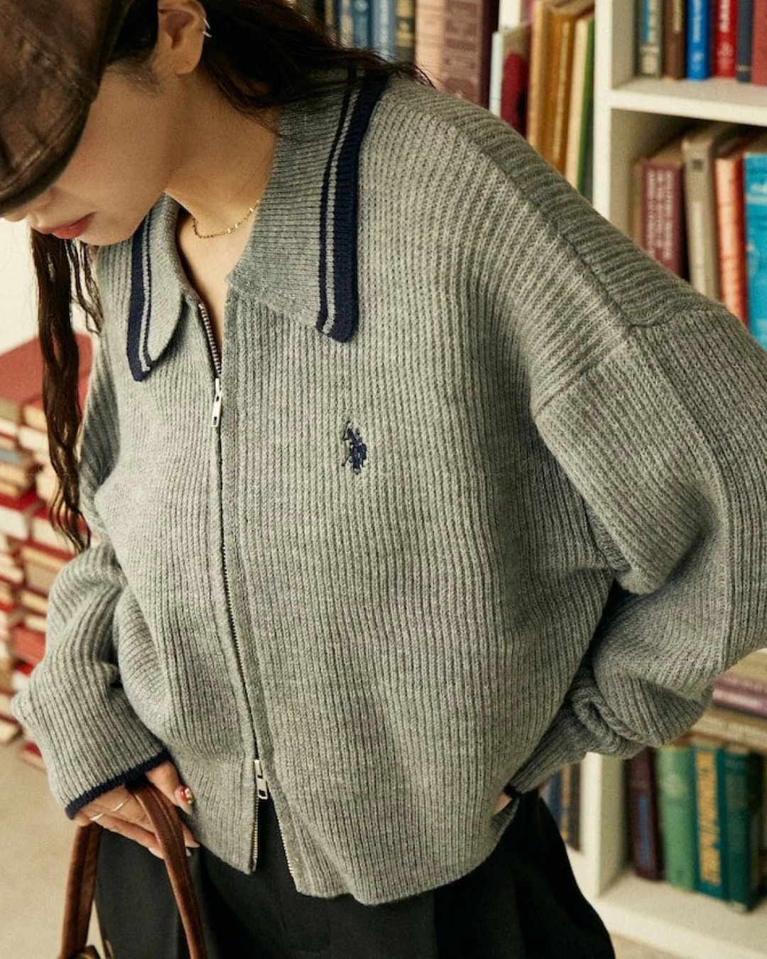 🇯🇵 JAPAN ♥ U.S. POLO ASSN. Collar Line Knit
POLO 限定短版可愛學院風針織開襟衫
◍ 4色入
🔎 ɪᴛᴇᴍ ɴᴏ.： SS-jrqd73810