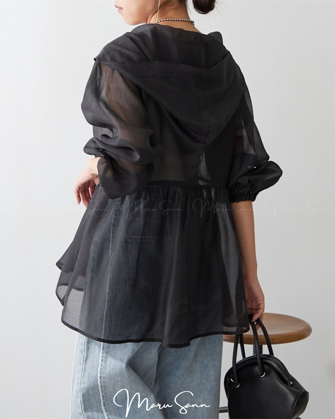 🇯🇵JAPAN ♥ Loose-fitting, sheer blouse shirt in sheer fabric

薄紗寬鬆版型透視感襯衫外套 🔎 ɪᴛᴇᴍ ɴᴏ.： ss-jt0380