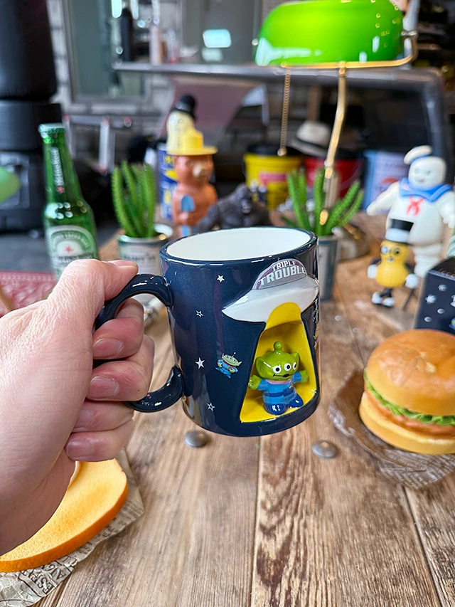 🇯🇵日本 ♡ DISNEY Alien 3D Spaceship Ceramic Mug 迪士尼三眼仔太空船杯 ディズニー エイリアン UFOマグ