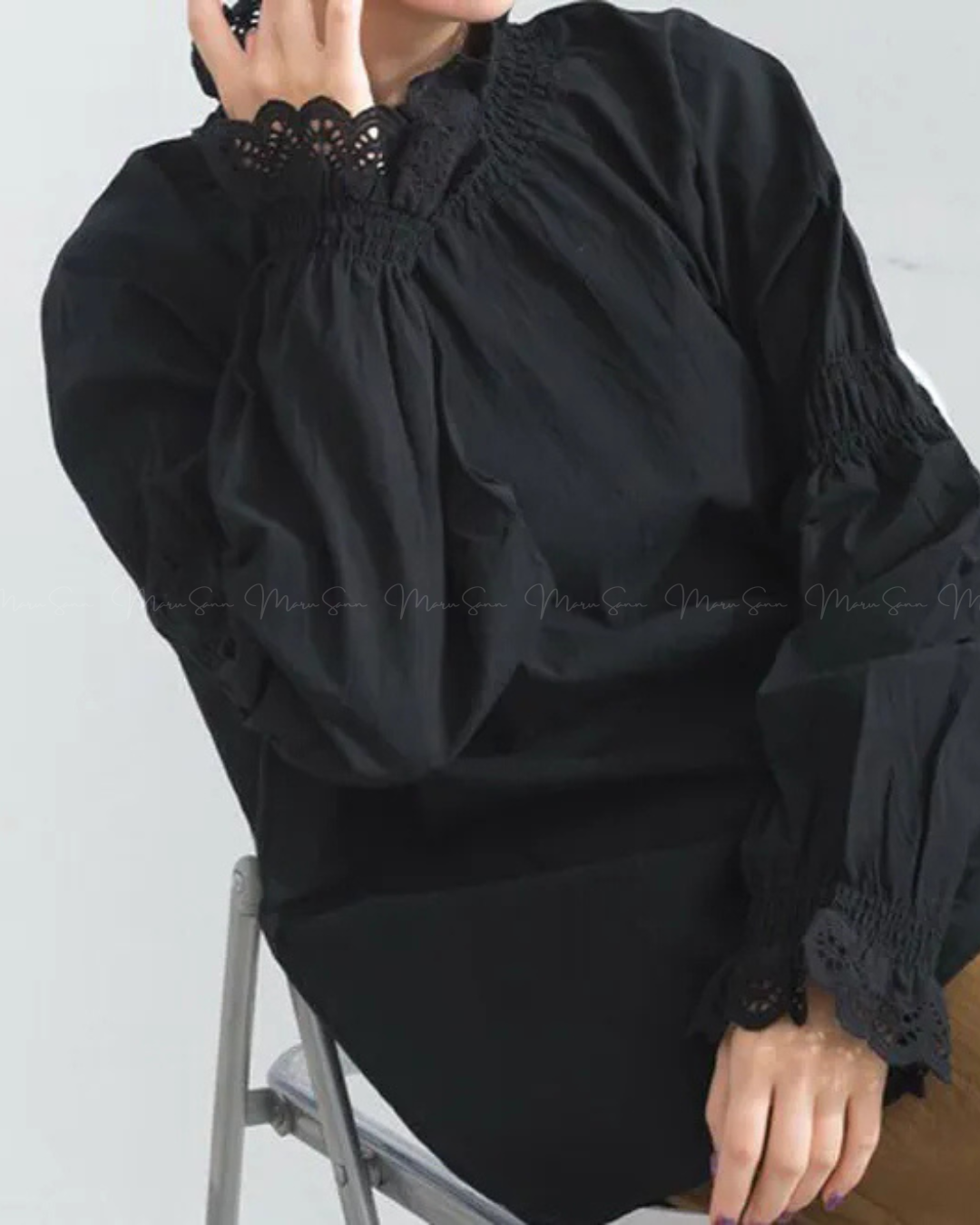 🇯🇵 JAPAN
♥ Scallop Lace Frill Blouse典雅貝殼蕾絲宮廷長袖上衣 SS-JSP251753L